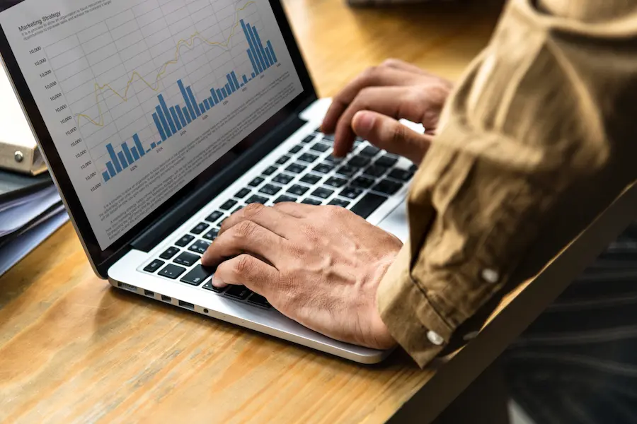 Tráfego pago para indústria,CAC B2B,tráfego pago vale a pena,marketing para indústria,Google ads para indústria,meta ads para indústria